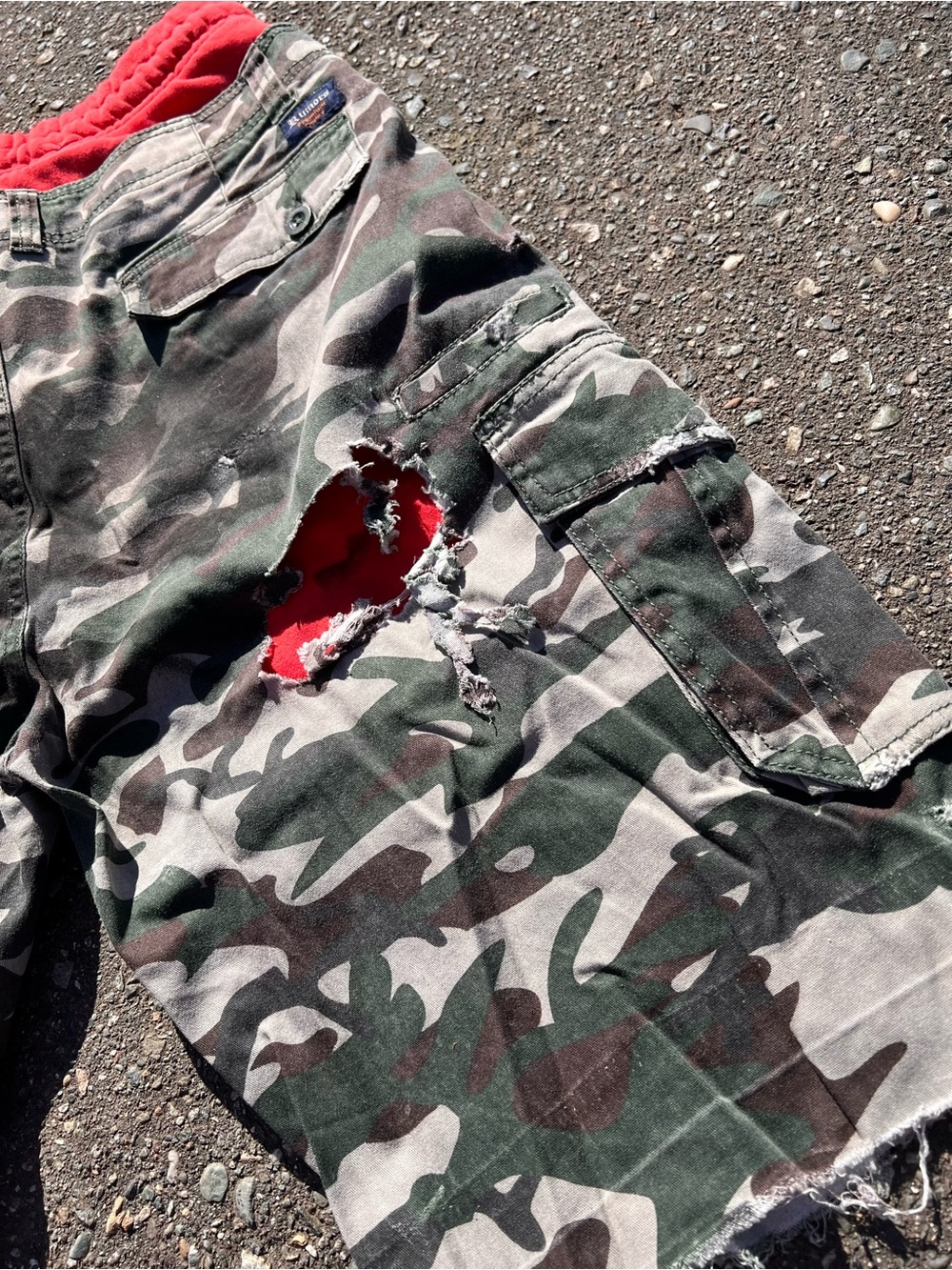 Novocento Novantanove distressed camo layered hybrid shorts - Picture 10 of 12